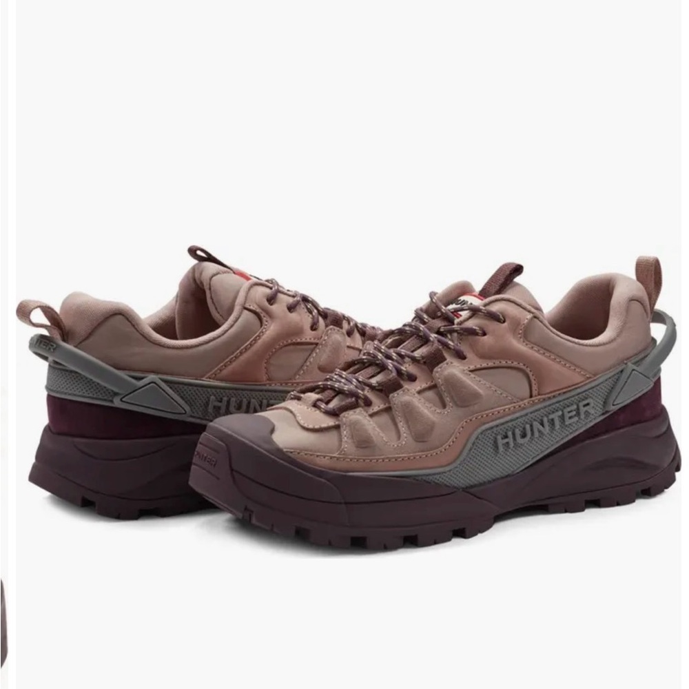 Hunter Nicia Waterproof Two-Tone Trail Sneakers in Mauve & Burgundy